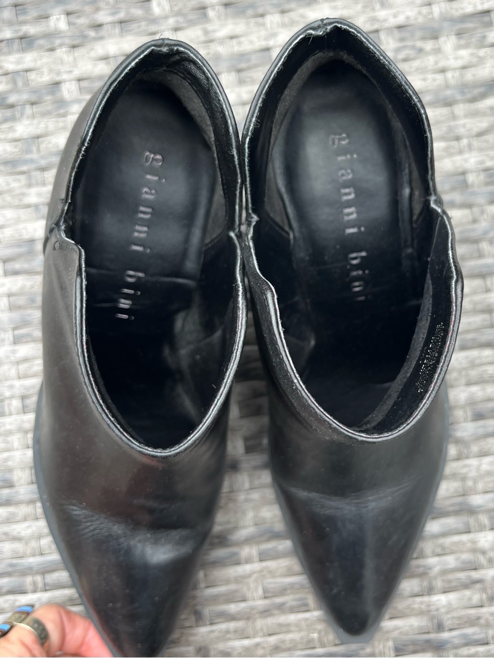 Gianni Bini Black Pointed Toe Ankle Booties - Picture 4 of 11